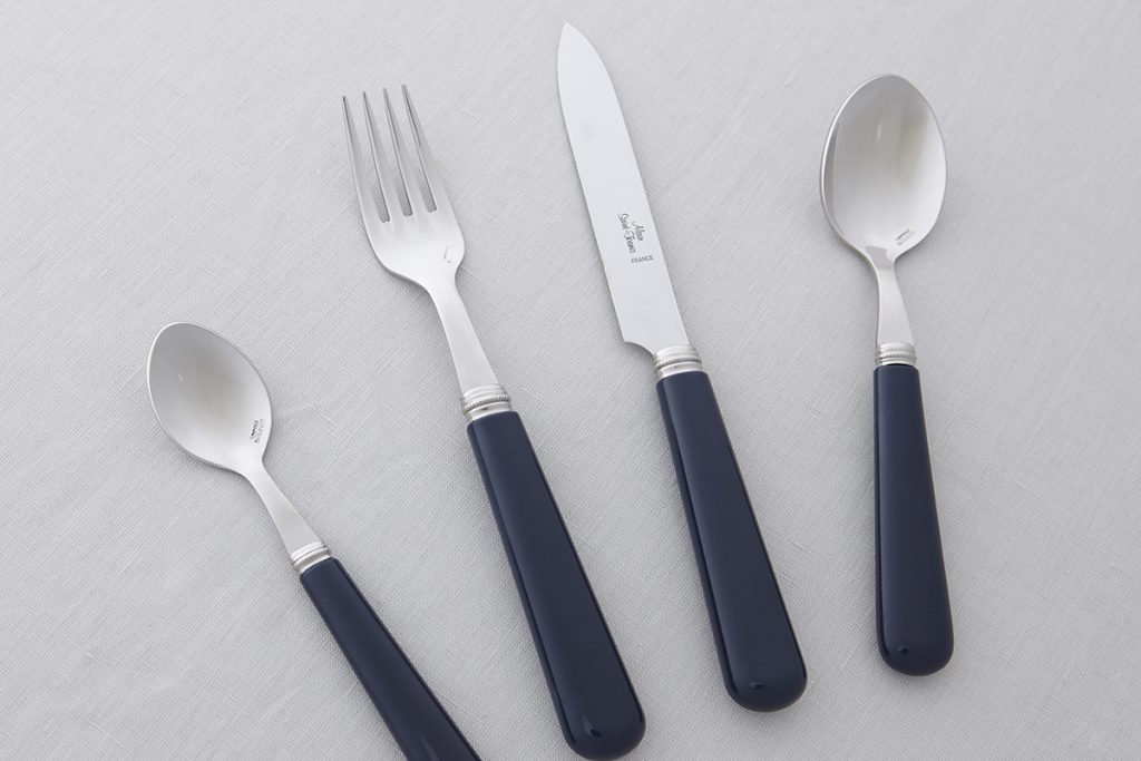 Boat and crockery for boat Marine Victoria Yachting