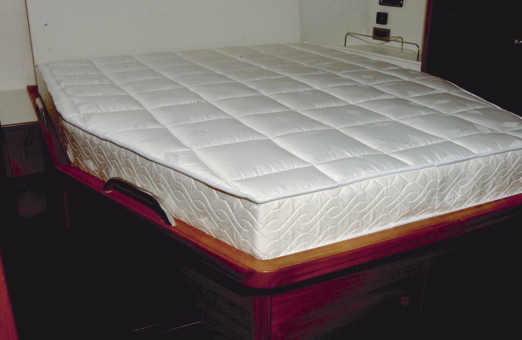 Maldives foam mattress, made to measure and fitted in a cabin bed