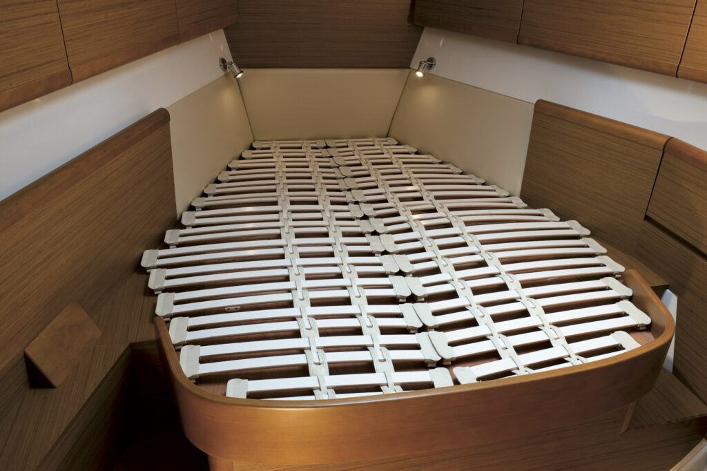 Sommier Flex, posé en cabine